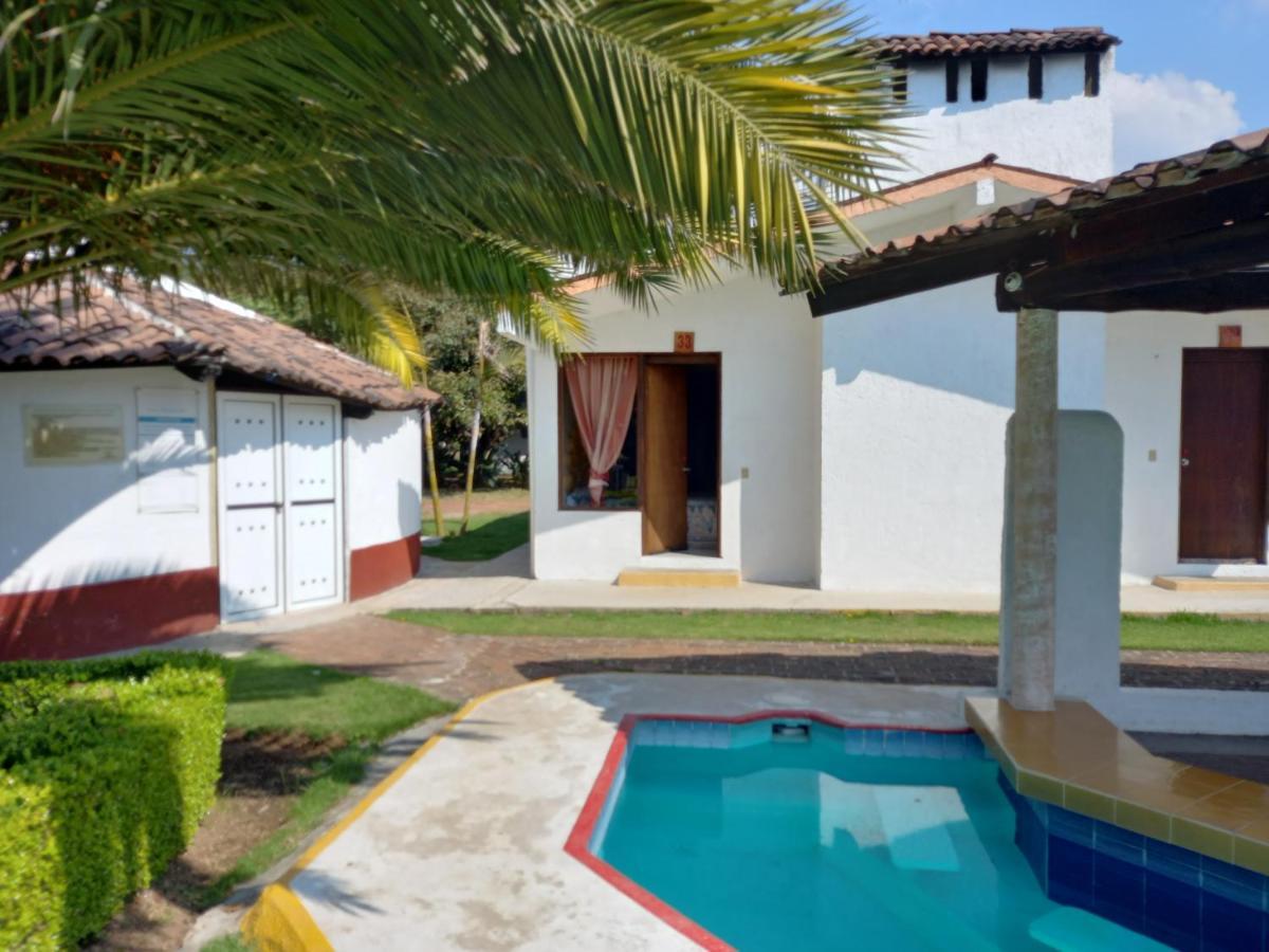 Hm Hotel El Rancho Las Margaritas Вале де Браво Екстериор снимка